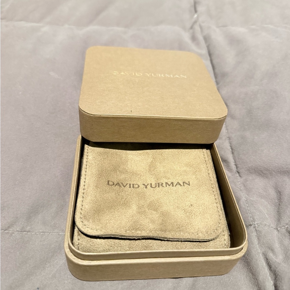 Authentic David Yurman DY Madison Chain Bracelet 8.5 mm Sterling with Gold Link - Picture 4 of 5